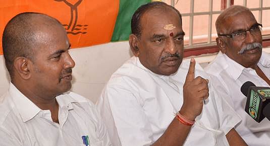 இந்து அமைப்பினர் தங்கள் பாதுகாப்புக்கு ஆயுதம் எடுத்துச் செல்லும் நிலை உருவாகும்: பொன்.ராதாகிருஷ்ணன்