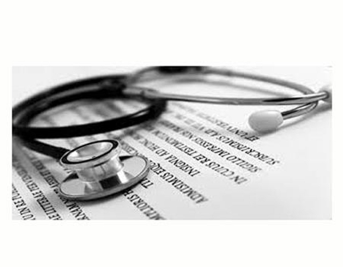 கைவிரல் காயத்துக்கு சிகிச்சைக்கு வந்தவரை கோமாவில் தள்ளிய மருத்துவமனை : உறவினர்கள் முற்றுகை