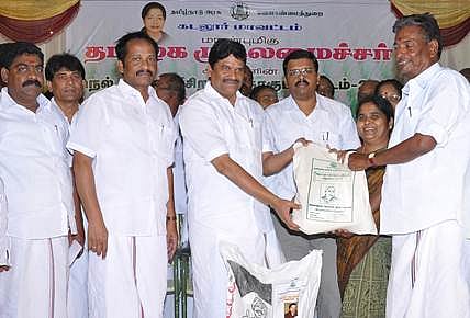 முதல்வரின் நேரடி பார்வையில் உள்ளது கடலூர் மாவட்டம்: அமைச்சர் எம்.சி.சம்பத்