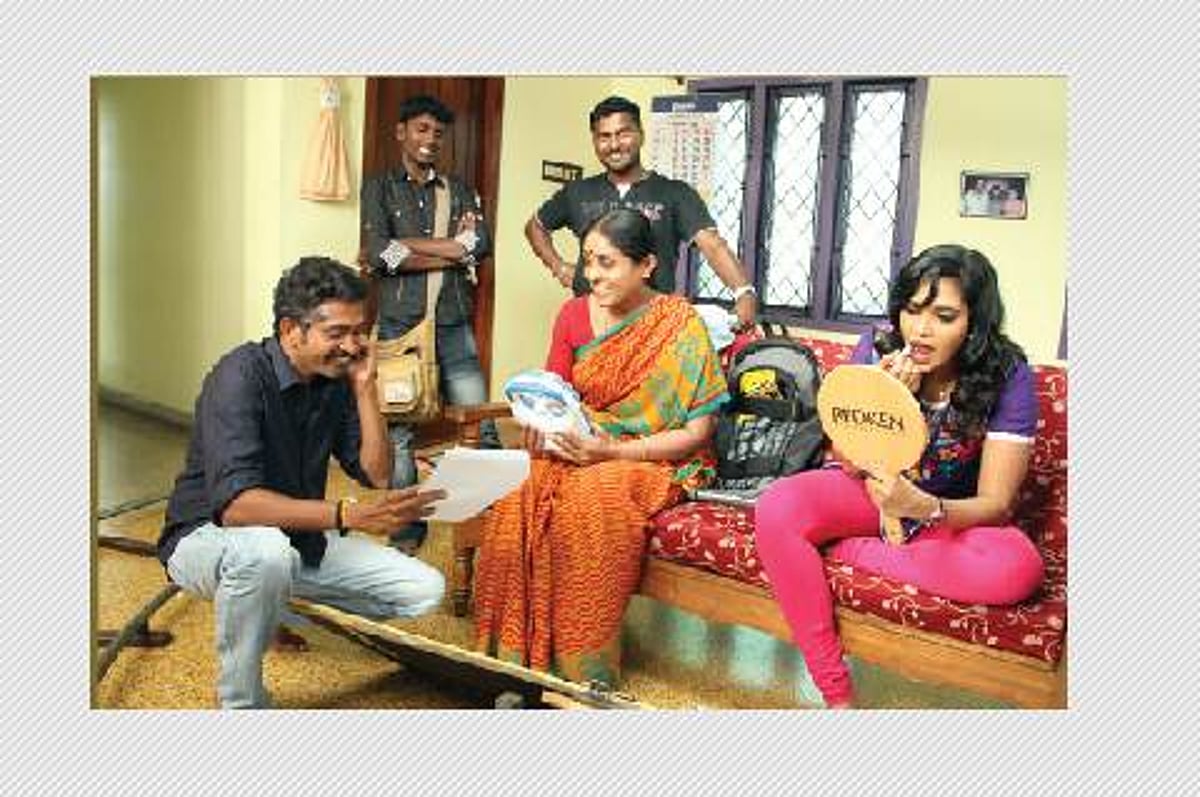 வடிவேலு இல்லாத குறையை அறிய முடிகிறது!