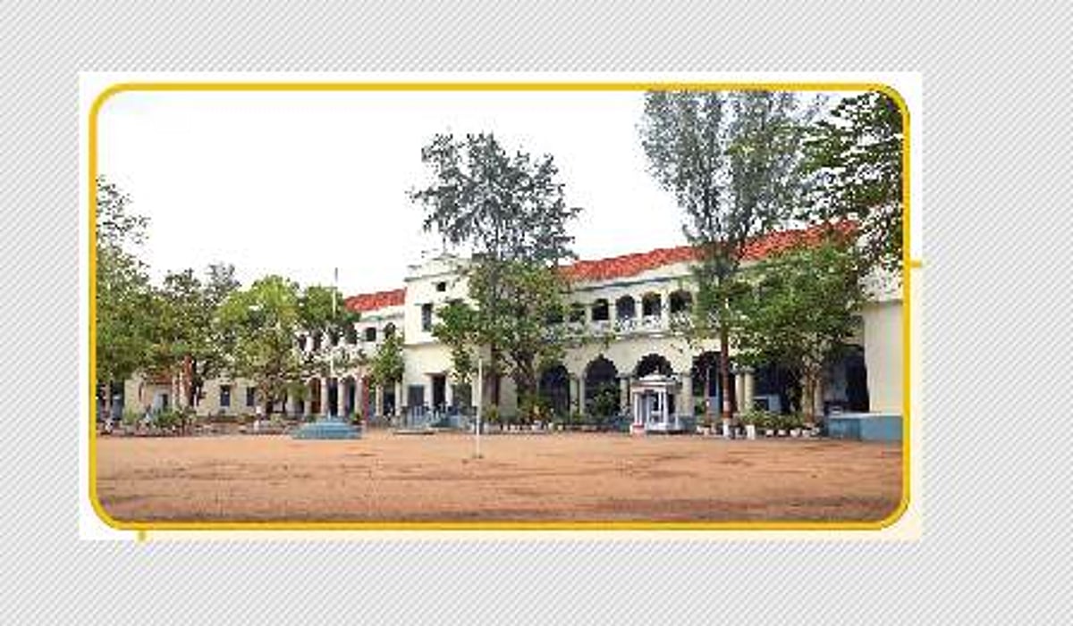 தேசியத்தை நினைவூட்டும் திலகர் வித்யாலயா பள்ளி!