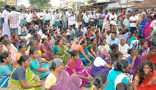 இளைஞர் உடலை வாங்க மறுத்து உறவினர்கள் 2 வது நாளாக மறியல்: 110 பேர் கைது