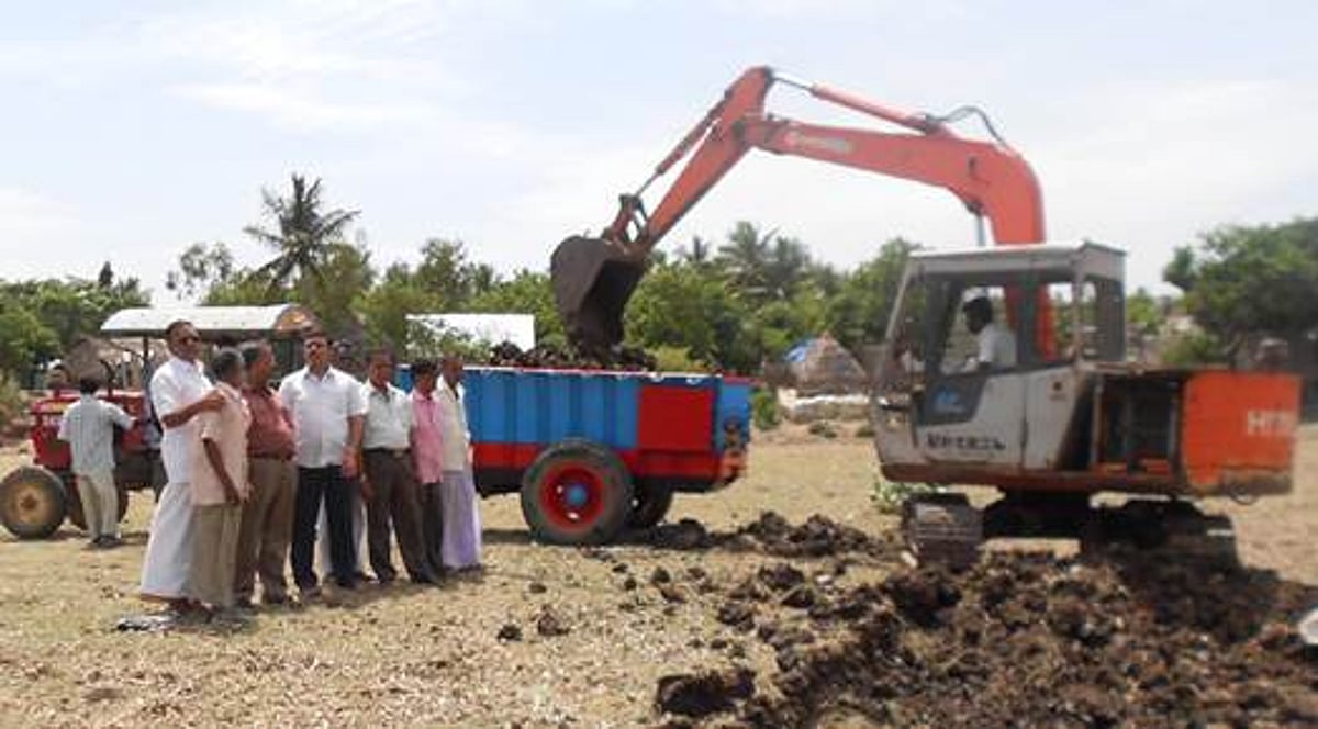 சிதம்பரத்தில் ஓமக்குளம் தூர்வாரும் பணி தொடக்கம்!
