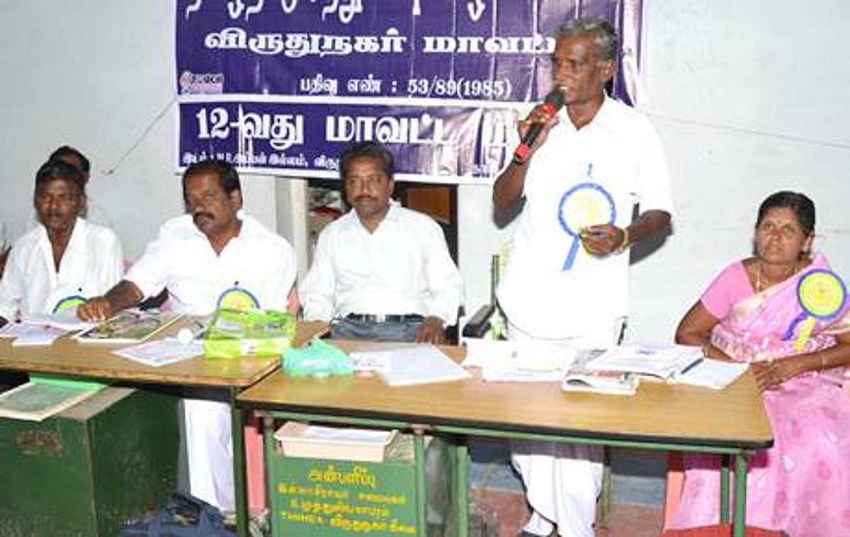 சத்துணவு ஊழியர்களை நிரந்தரம் செய்து காலமுறை ஊதியம் வழங்க வேண்டும்: மாவட்ட மாநாட்டில் தீர்மானம்