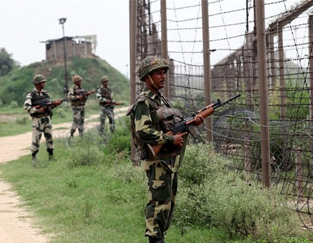 இந்திய எல்லையில் பாகிஸ்தான் ராணுவம் மீண்டும் துப்பாக்கிச் சூடு