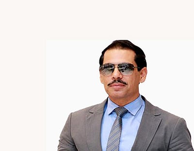 சட்டவிரோத பணப்பரிவர்த்தனை தொடர்பான வழக்கு: அமலாக்கத் துறை அலுவலகத்தில் ராபர்ட் வதேரா ஆஜர் 