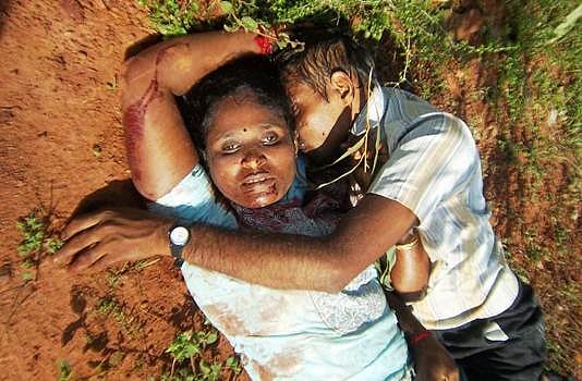 முந்திரிக்காட்டுக்குள் அடையாளம் தெரியாத ஆண், பெண் சடலம்