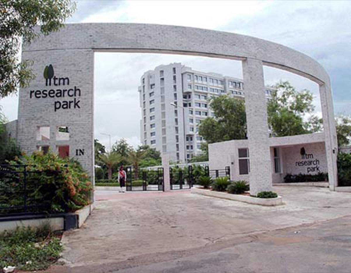 விண்ணப்பித்துவிட்டீர்களா..? சென்னை ஐஐடி-இல் வேலை!