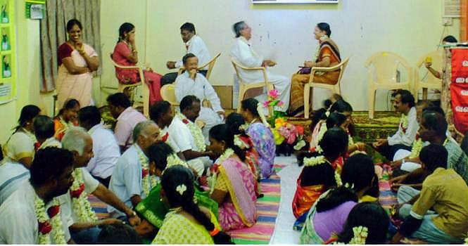 சிதம்பரத்தில் மனைவி நல வேட்பு நாள்: 43 தம்பதியினர் பங்கேற்பு