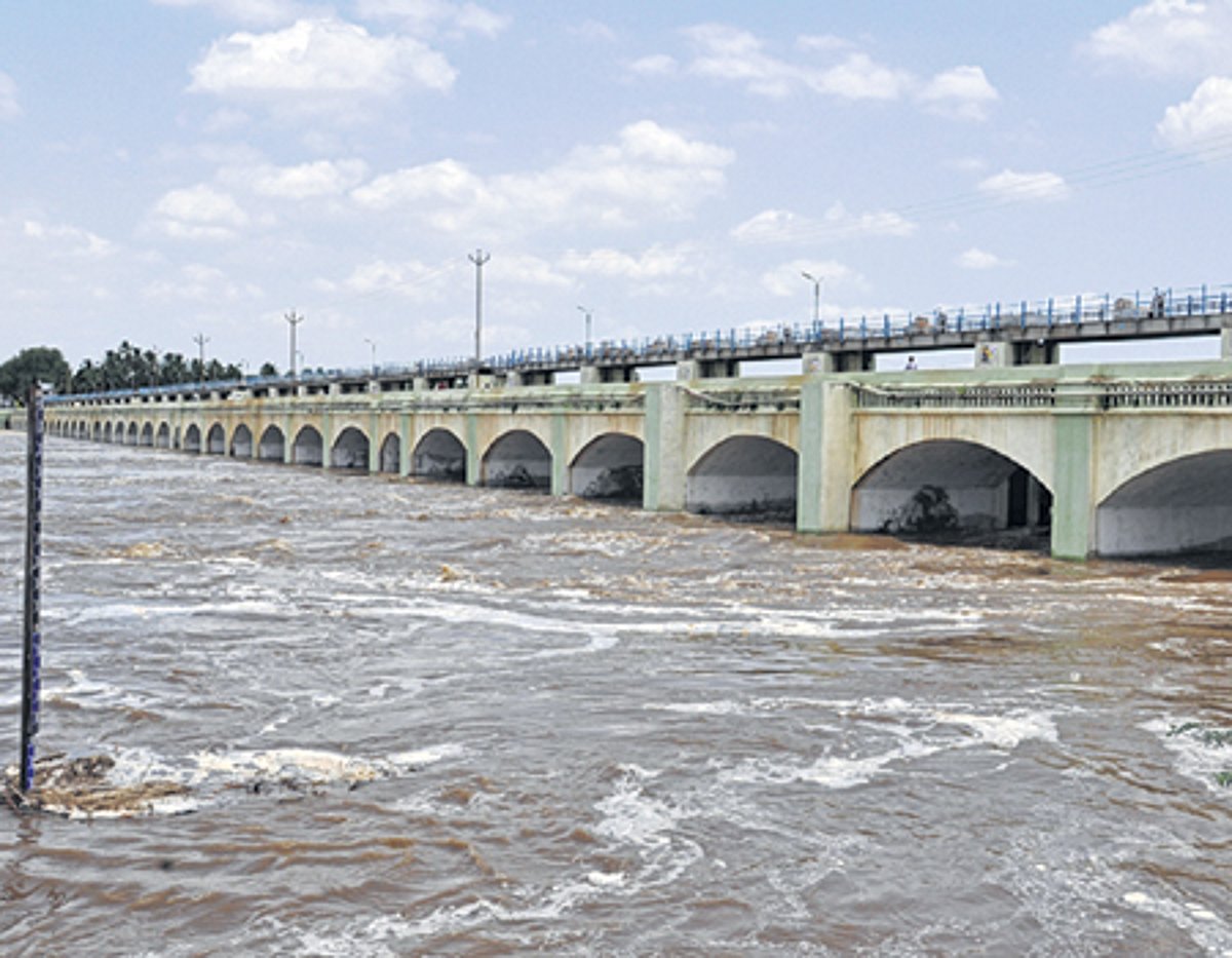 பாபநாசம் அணைக்கு நீர்வரத்து அதிகரிப்பு