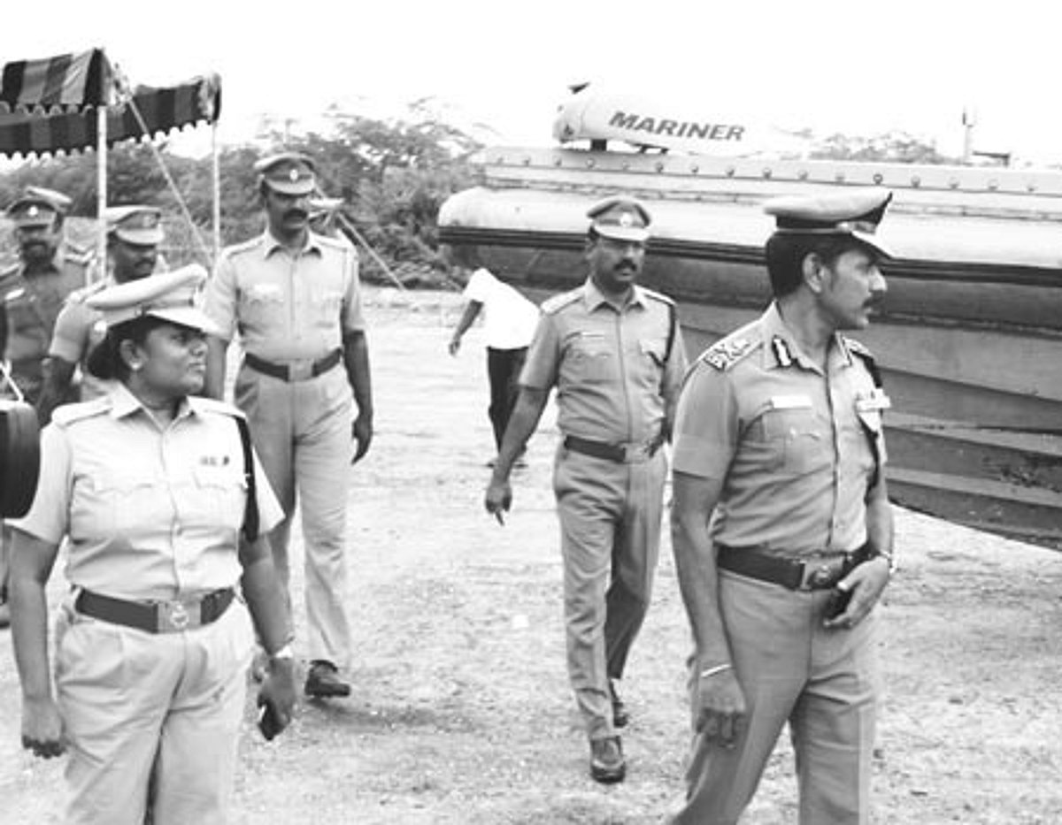 "கடலோர பாதுகாப்புக்கு 20 அதிநவீன ரோந்துப் படகுகள்'