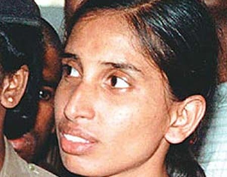 சிறை அறையில் செல்போன்: நளினி மீதான வழக்கு தள்ளுபடி