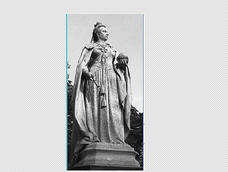 விக்டோரியா மகாராணி சிலை...