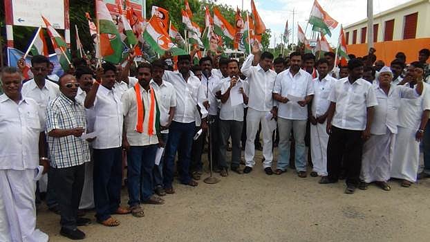 தேசிய ஊரக வேலை உறுதி திட்டத்தில் கூலியை உயர்த்தி வழங்க வலியுறுத்தி ஆர்ப்பாட்டம்