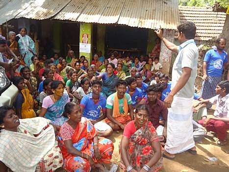 டாஸ்மாக் கடையை அகற்றக்கோரி சாலைமறியல்: 5 மணி நேரம் போக்குவரத்து பாதிப்பு