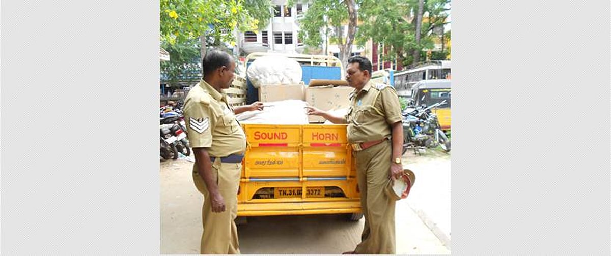 அனுமதியின்றி வைத்திருந்த பட்டாசுகள் பறிமுதல்!