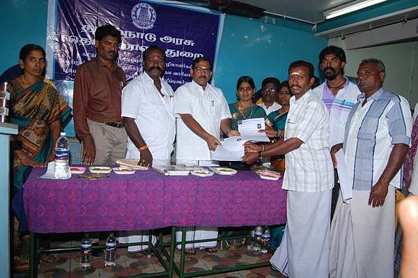 தொழிலாளர்களுக்கான திட்டங்களை பெற்றுத்தர அதிகாரிகள் உதவ வேண்டும்:சட்டப்பேரவை உறுப்பினர் க.பாண்டியராஜன்