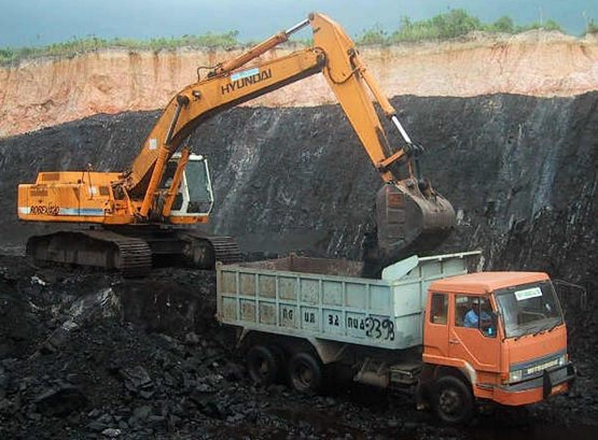 நிலக்கரி சுரங்க முறைகேடு: சிபிஐ அறிக்கை தாக்கல்