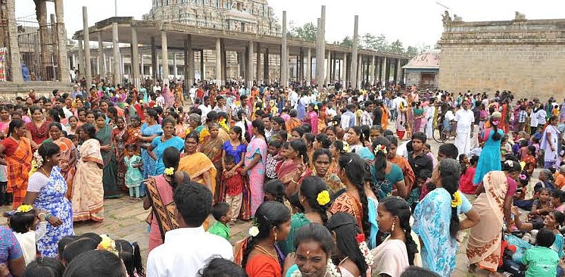 காணும்பொங்கல்: சிதம்பரம் ஸ்ரீநடராஜர்கோயிலில் திரண்ட மக்கள்!