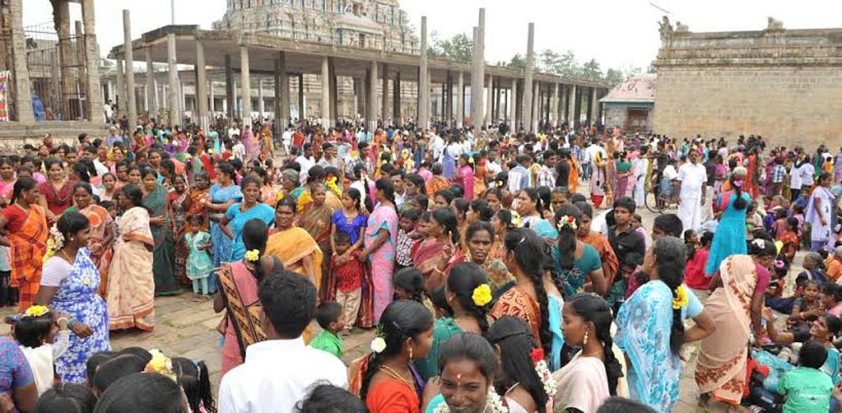 காணும்பொங்கல்: சிதம்பரம் ஸ்ரீநடராஜர்கோயிலில் திரண்ட மக்கள்!