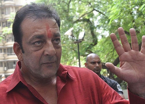 சஞ்சய் தத்திற்கு மேலும் ஒரு மாதம் பரோல் நீட்டிப்பு