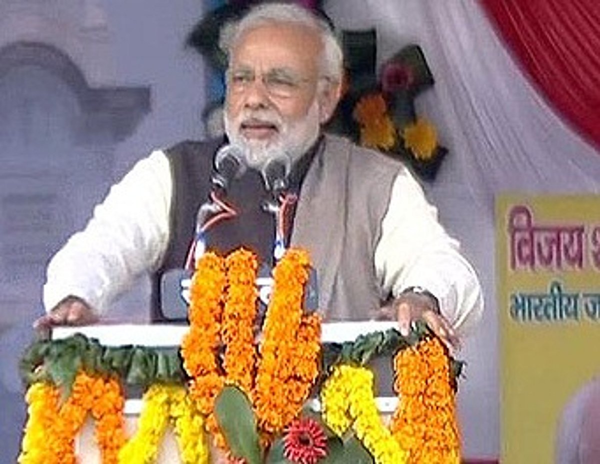 ஆட்சியாளருக்கு 60 ஆண்டுகள் கொடுத்தீர்கள்; சேவகனுக்கு 60 மாதங்கள் கொடுங்கள்: மோடி