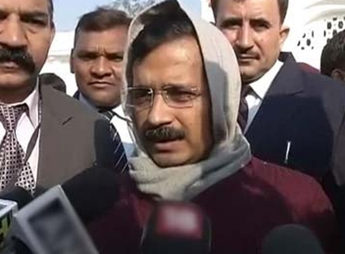 ஆடம்பர கார் கூடாது; பயணங்களுக்கு அரசு கார்கள் மட்டுமே: அமைச்சர்களுக்கு கெஜ்ரிவால் உத்தரவு