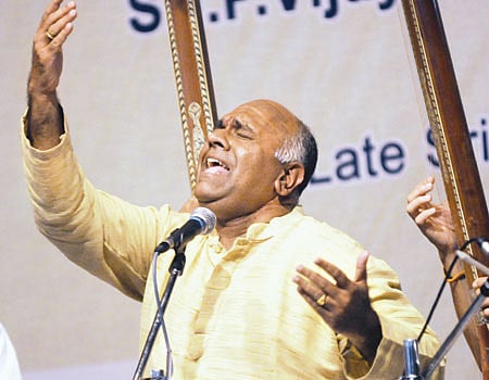 தமிழில் ஜன கண மன...