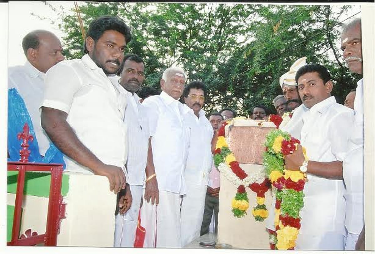 விருதுநகர் அருகே கட்டபொம்மன் பற்றிய வரலாறு செப்பு பட்டயம்: வாரிசுதாரர் பீமராஜா தொடங்கி வைத்தார்