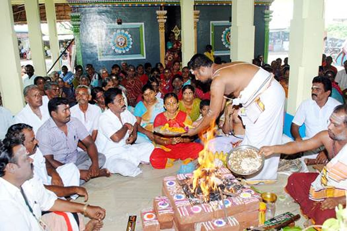 ஜெயலலிதா விடுதலை வேண்டி வழிவிடு முருகன் கோயிலில் சிறப்பு ஹோமம்