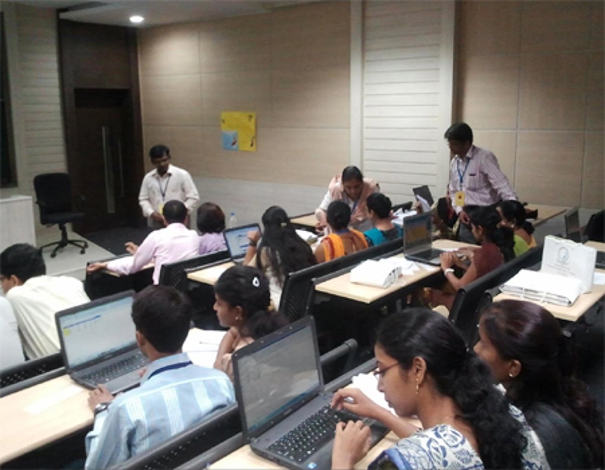 தமிழக அரசில் கல்லூரி நூலகர், மாவட்ட நூலக அதிகாரி வேலை: டிஎன்பிஎஸ்சி அறிவிப்பு