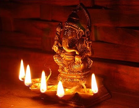 விளக்கேற்ற சில யோசனைகள்