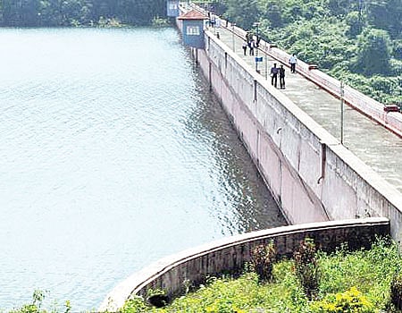 141 அடியில் நிலை நிறுத்தப்பட்டுள்ள பெரியாறு அணை நீர்மட்டம்