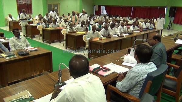 விவசாய நிலங்களில் சீமைக்கருவேல மரங்களை  விரைவில் அகற்ற நடவடிக்கை