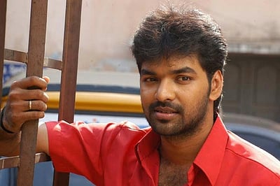 நடிகர் ஜெய் ஒன்றும் அஜித் கிடையாது: தயாரிப்பாளர் சாடல்!