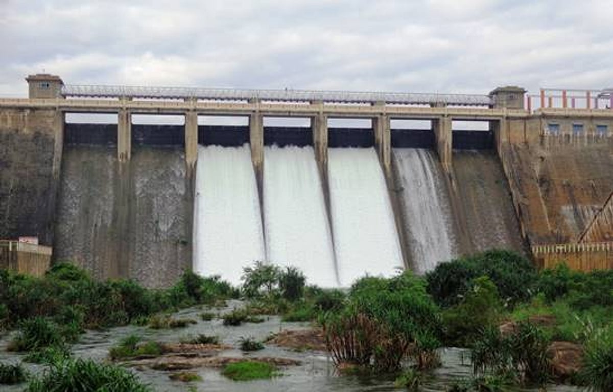 மணிமுத்தாறு அணையில் 2 ஆவது நாளாக 1,400 கனஅடி உபரிநீர் திறப்பு