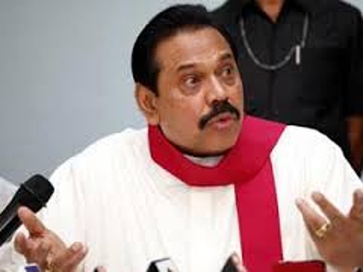 இலங்கை பிரதமராக மகிந்த ராஜபட்ச பொறுப்பேற்பு