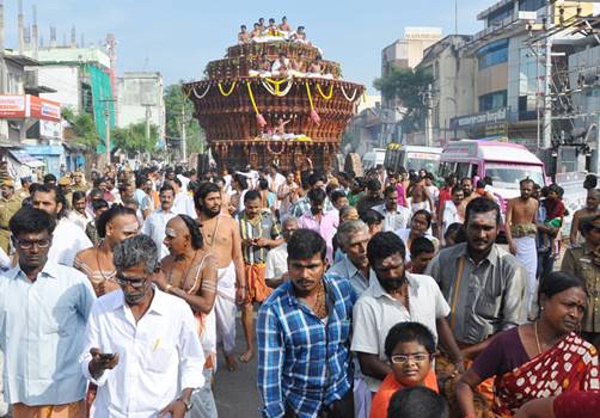 ரூ.1.25 கோடி செலவில் புதுப்பிக்கப்பட்ட சிதம்பரம் ஸ்ரீநடராஜர் புதிய தேர் வெள்ளோட்ட பவனி!