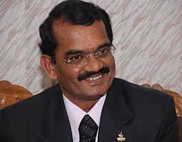 மயில்சாமி அண்ணாதுரை தலைமையில் பள்ளிக் கல்வி பாடத்திட்டக் குழு சீரமைப்பு: தமிழக அரசு அரசாணை