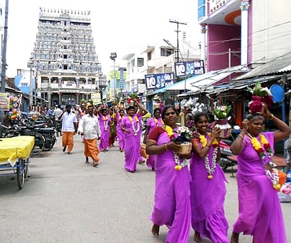 மகாசிவராத்திரியை முன்னிட்டு சிதம்பரத்தில் 108 ருத்ர கலச ஊர்வலம்!