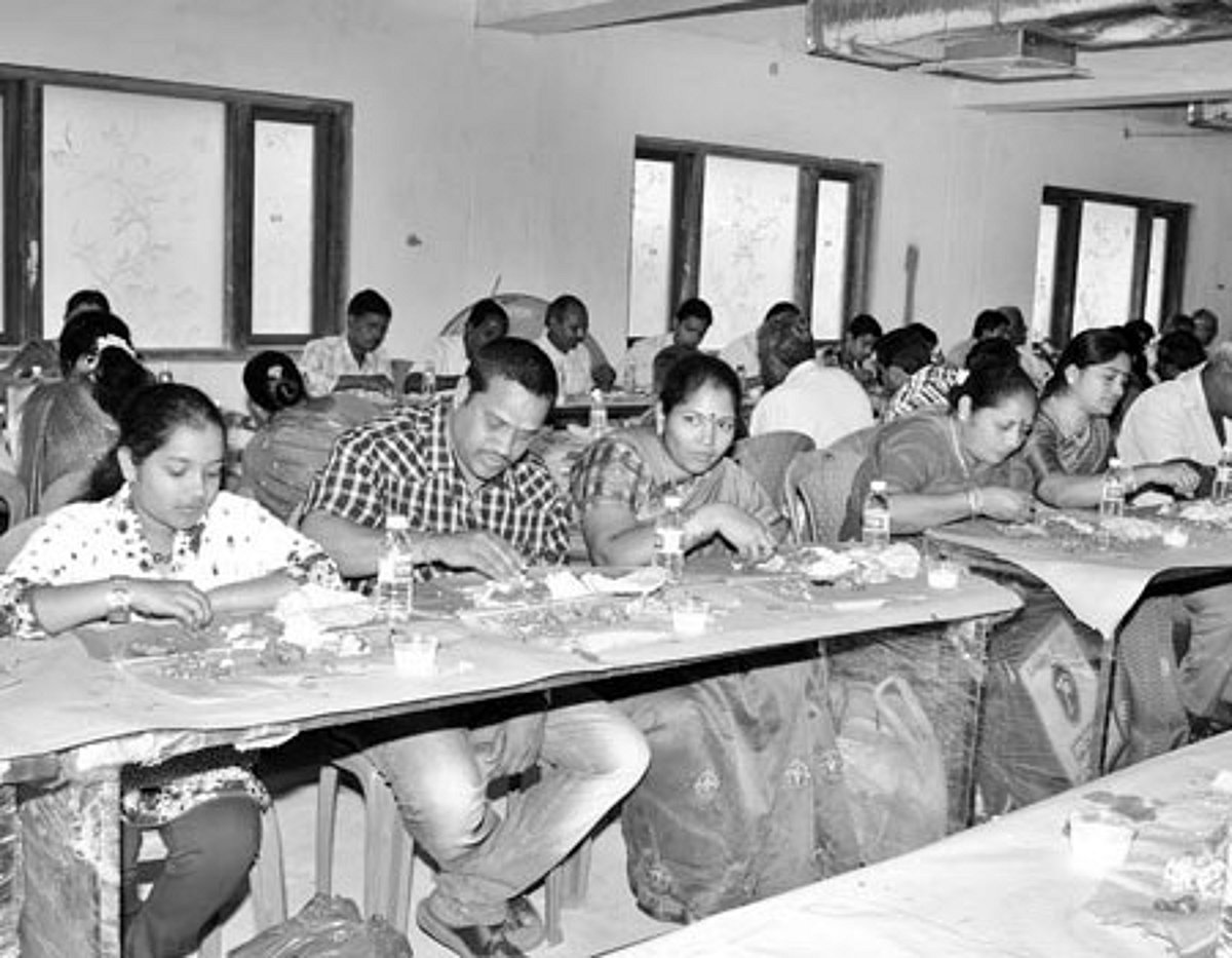 உணவை அழிப்போர், உயிரை அழிப்போர்