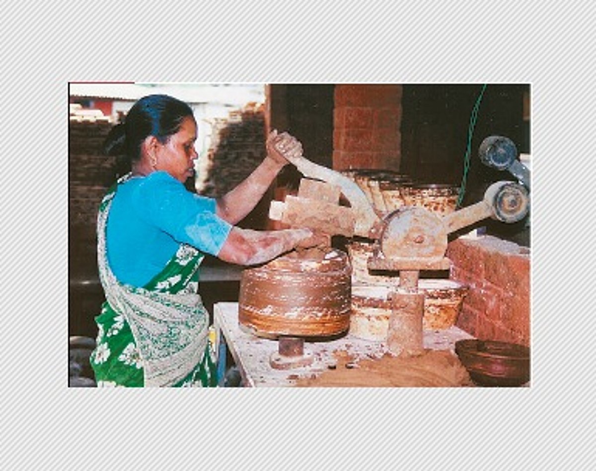 இது வழக்கமான மண்பாண்டம் அல்ல!