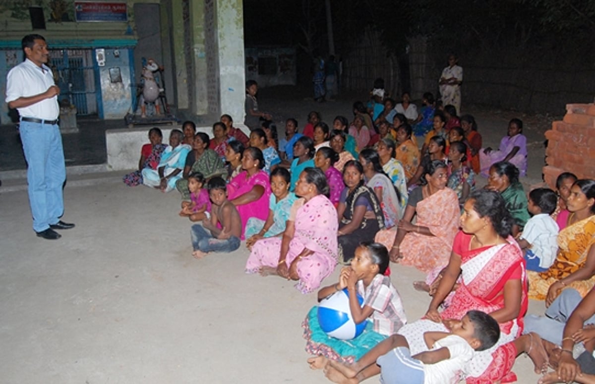 சிதம்பரம் தொகுதியில் மந்தை பிரசாரத்தில் ஈடுபட்டுள்ள விடுதலைச் சிறுத்தைகள்!