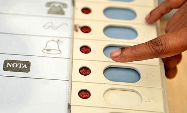 தேர்தல் பிரசாரம் செய்யாமலே கோடிக்கணக்கான மக்களின் மனம் கவர்ந்த நோட்டா