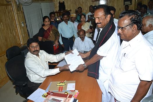 விருதுநகரில் வைகோ மனுதாக்கல்