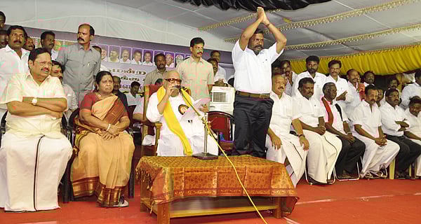 கம்யூனிஸ்ட் கட்சிகள் எங்களை விட்டு போகாமல் இருப்பார்கள் என்ற நம்பிக்கை உள்ளது: திமுக தலைவர் மு.கருணாநிதி