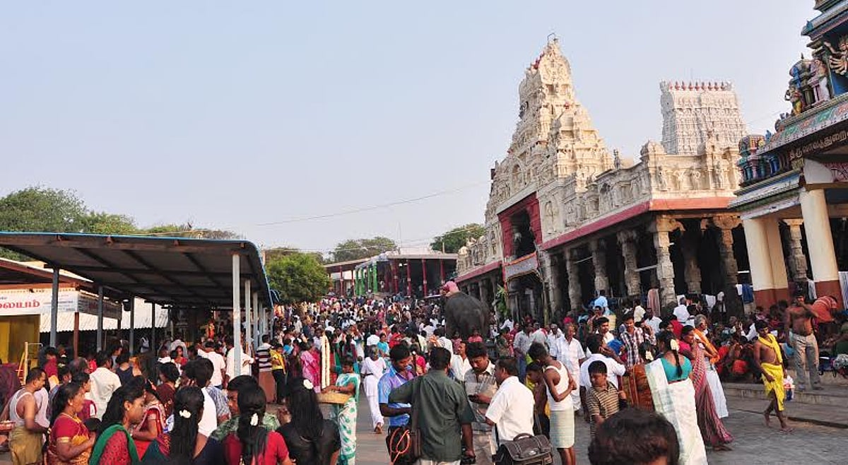 திருச்செந்தூர் முருகன் கோயிலில் இன்று சிறப்பு வழிபாடு