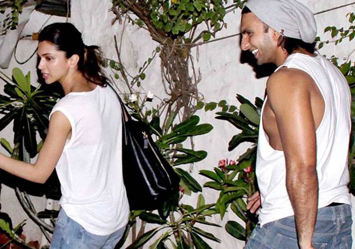 காதலருடன் இரவு விடுதியில் சுற்றி திரிந்த தீபிகா படுகோனே