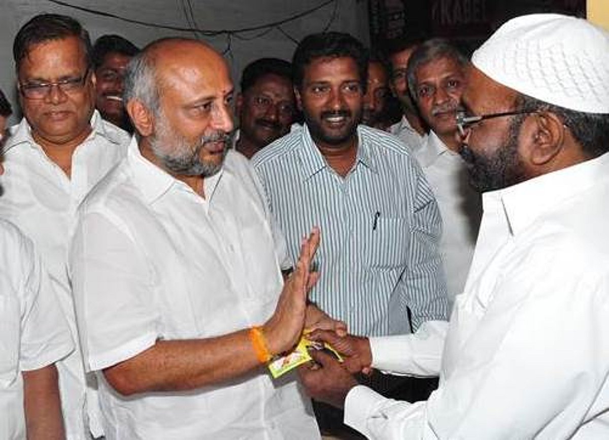 எதிர்கால மத்திய மாநில அரசுகளின் நல்லுறவை விரும்பியே மோடியை ஜெயலலிதா விமர்சிப்பதில்லை: சி.பி.ராதாகிருஷ்ணன்