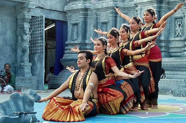 நடராஜர் கோயிலில் வரும் ஆண்டு முதல் நாட்டியாஞ்சலி விழாவை பொது தீட்சிதர்கள் நடத்த முடிவு